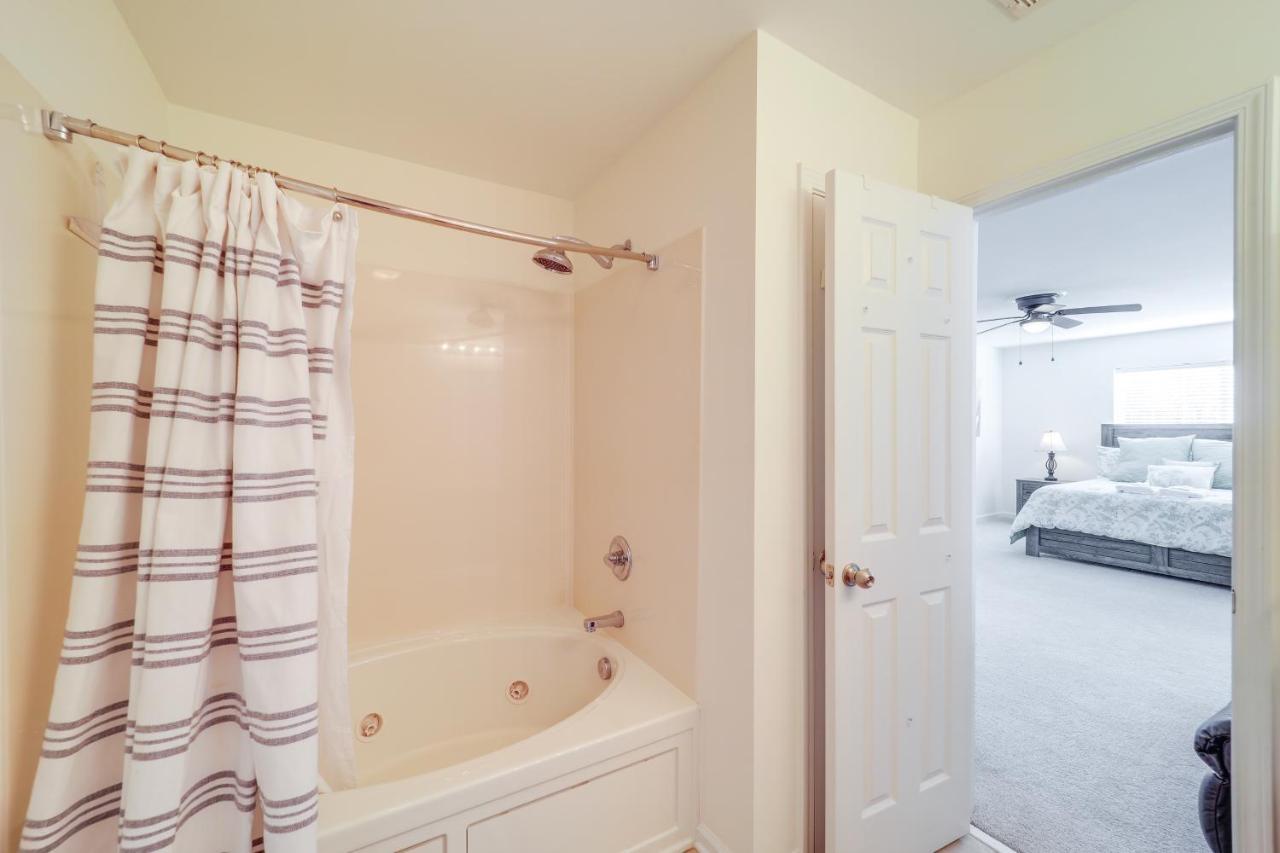Seven Devils Vacation Rental With Mountain View! Exterior photo